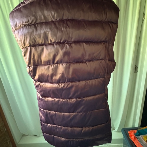 Karl Lagerfeld Women's Full Zip Burgundy Vest w Fringe Accents - Large - Picture 3 of 12